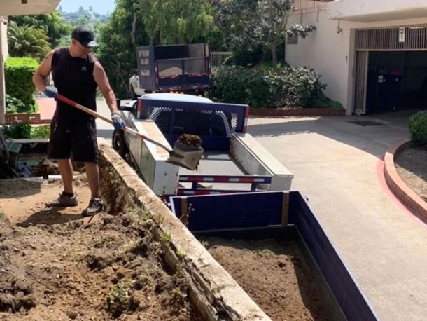 Why Going Local Matters (and Why It Matters for Junk Removal Too)